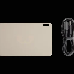 Fresh ’n Rebel smart finder card