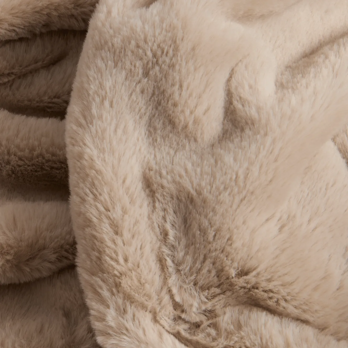 Plaid van imitatiebont