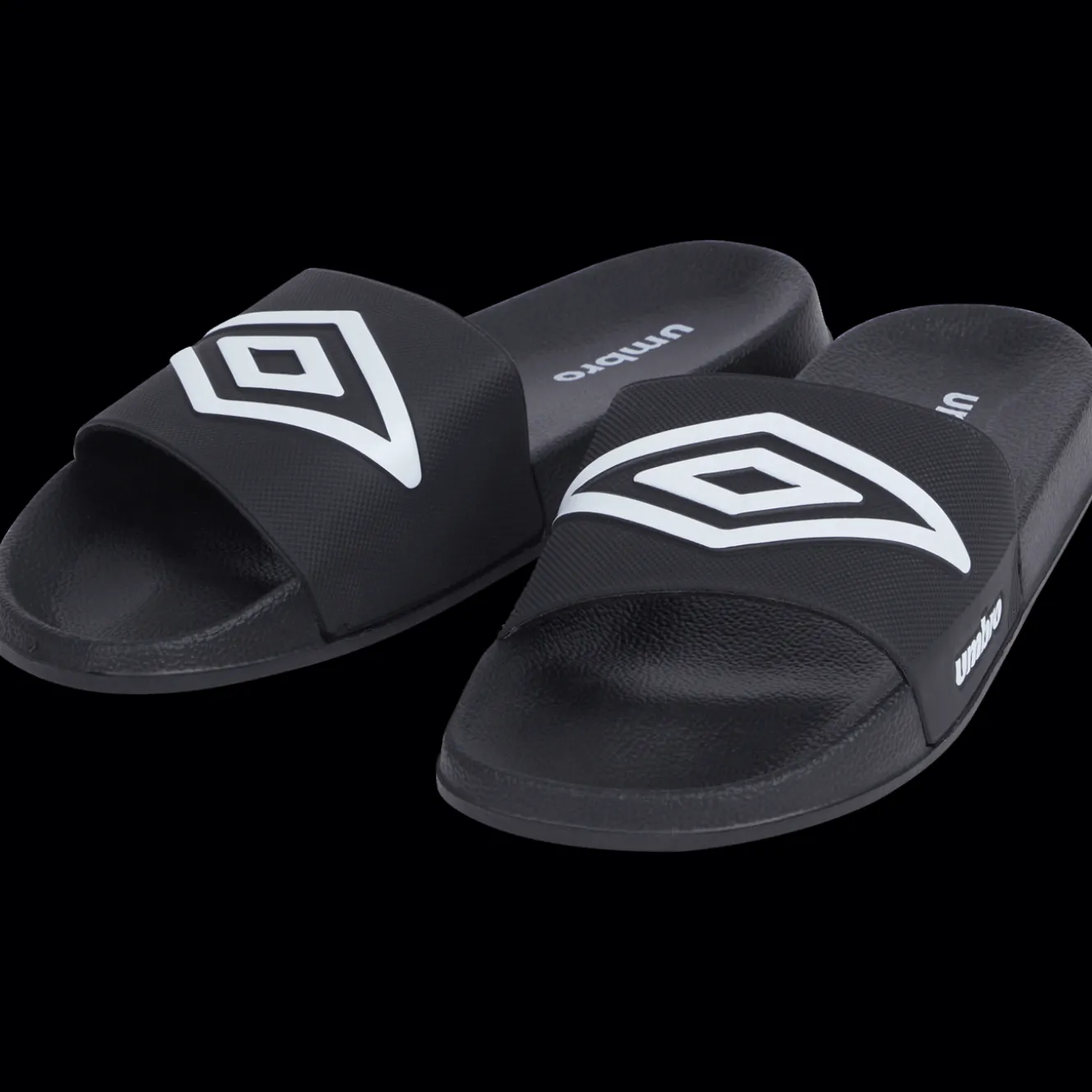 Umbro slippers